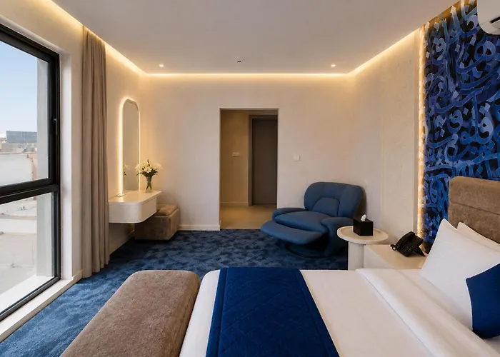 Twelve Hotel