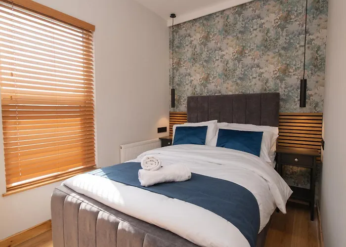 Amber Serviced Rooms Near Hull Royal Infirmary, Self Check-In