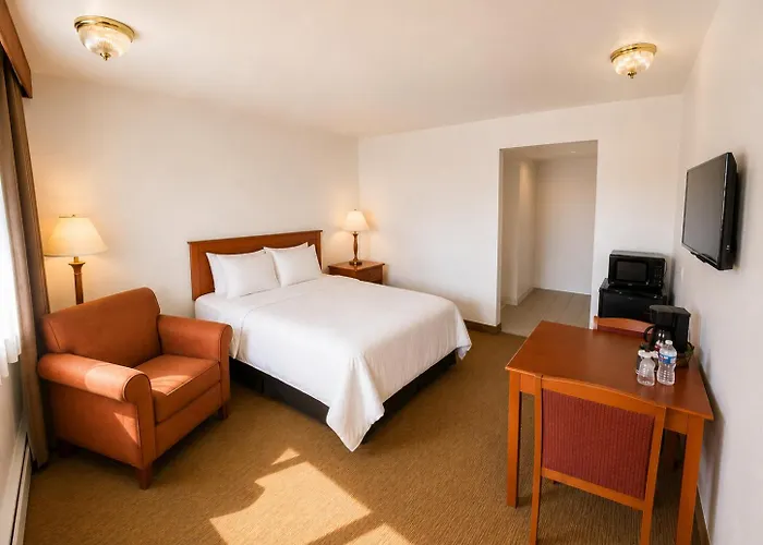 Frontier Lodge
