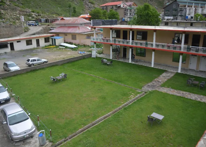 Pine Hills, Naran