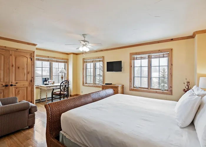 Borders Lodge L400 Hotel Room Beaver Creek Ski-In, Ski-Out Condo