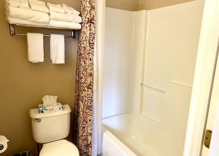 King Room With Loon Mountain & River Views, Indoor Pool