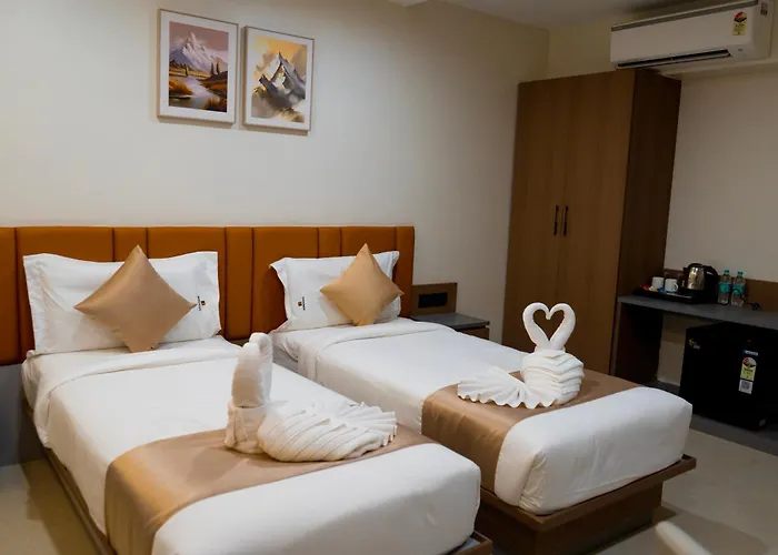 Hotel Serenova, Pune- Pure Veg