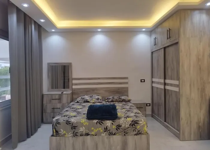 Criss Resort- Naema Bay-City Center