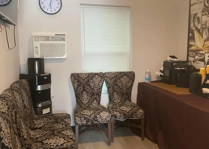 Howard Johnson By Wyndham Hillsboro Tx