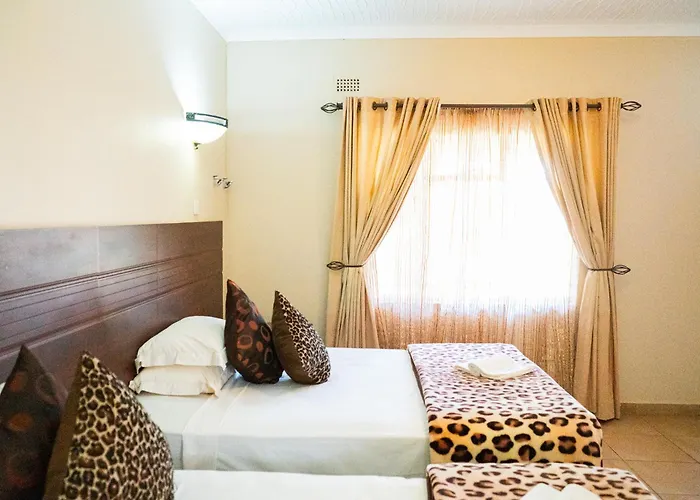 Guest Paradise Lodge