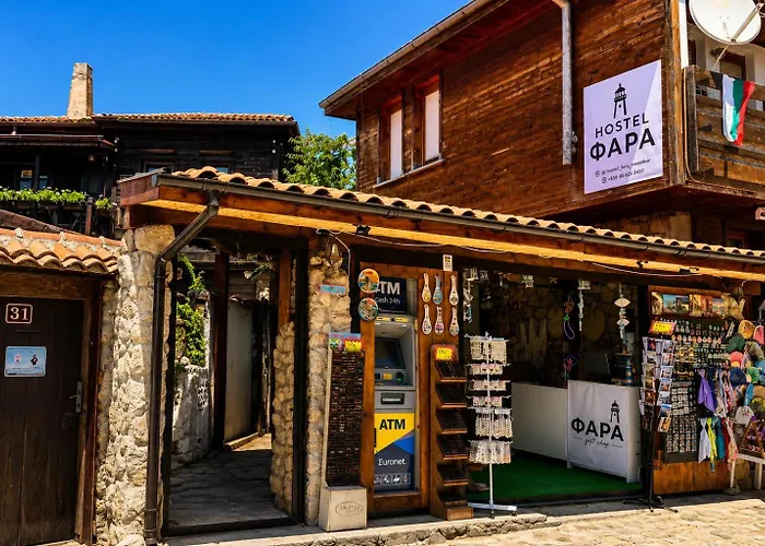 Hostel Fara