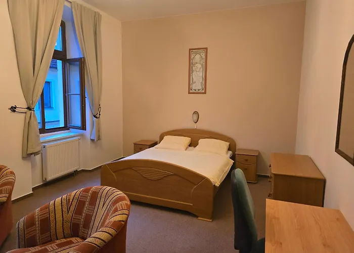 Hotel T-X