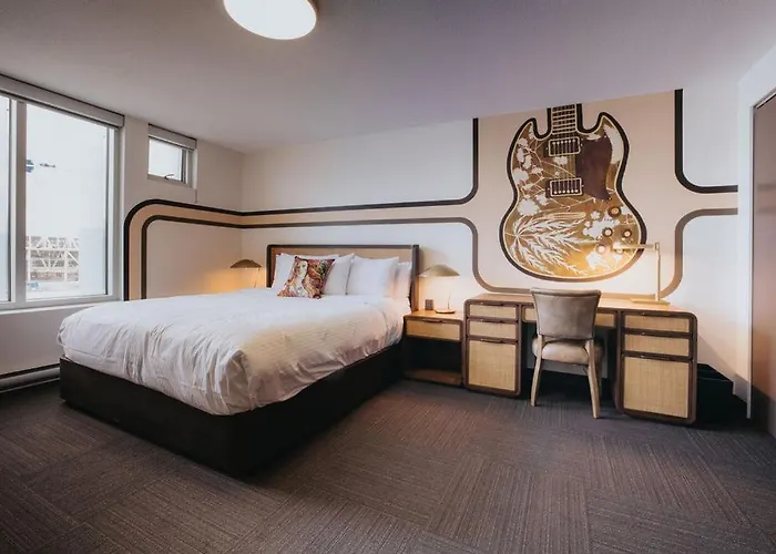 Hotel Burnaby