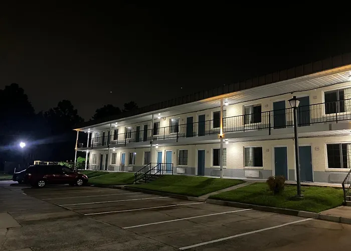 A Red Dot Inn