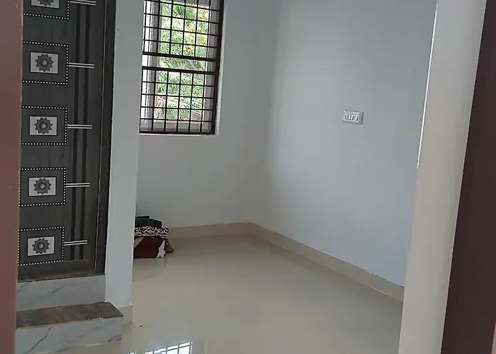 Rooms Available For Rent