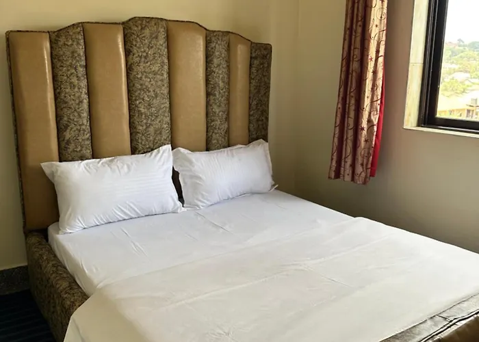 Nezer Motel