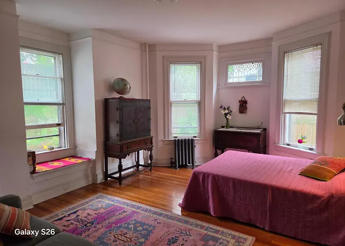 A Private Suite 15 Min From Manhattan