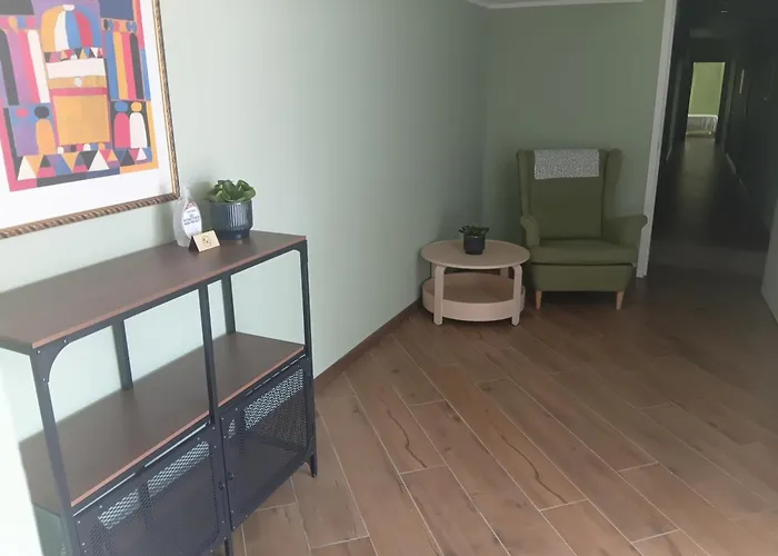 Linate Home Suite & Aparthotel - 10 Minutes By Walk From-To Airport - Con Parcheggio Sorvegliato In Loco E A 10 Minuti A Piedi Da E Per Aeroporto Di Linate Metro Blu M4