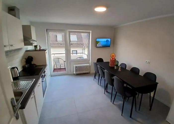 City Hub Room 23 - Mit Balkon