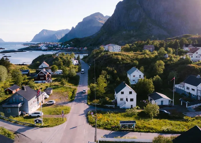 The Whole House - Lowfo Lofoten