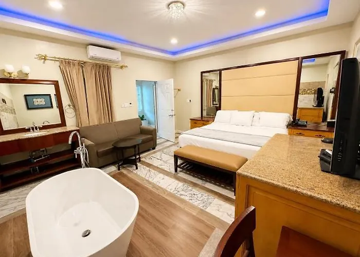 Richcastle Hotel