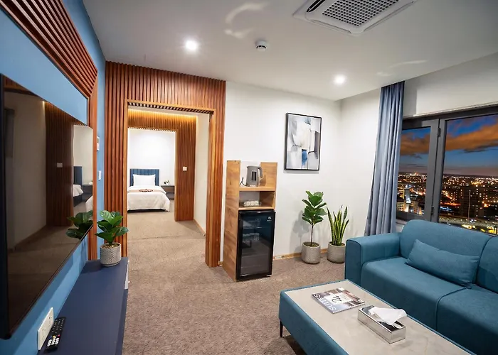 24 Suites Hotel