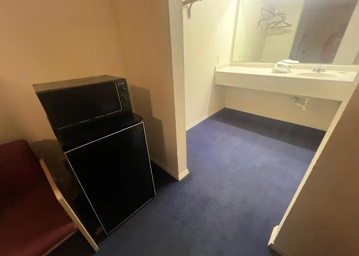 Budget Inn & Suite