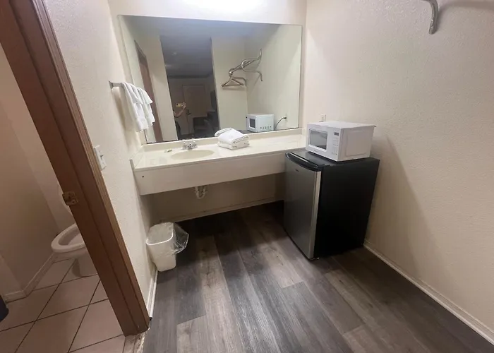 Budget Inn & Suite