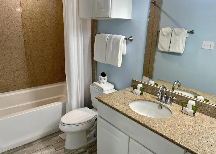 Beachgate Condo Suites And Hotel 517A517B Condo