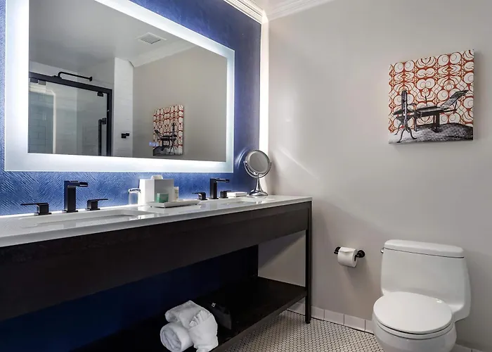 Hilton Vacation Club Hotel Blake Chicago