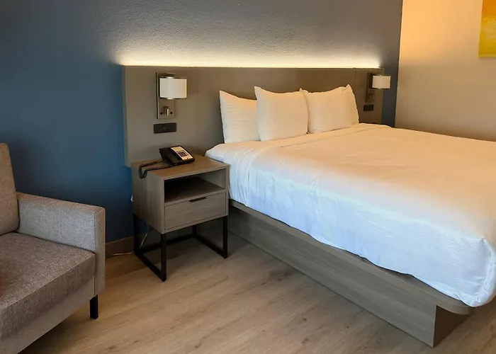 Comfort Inn & Suites Concord - Kannapolis