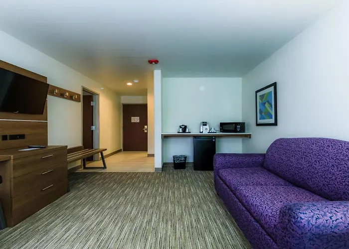 Holiday Inn Express Osage Beach - Lake Of The Ozarks By Ihg