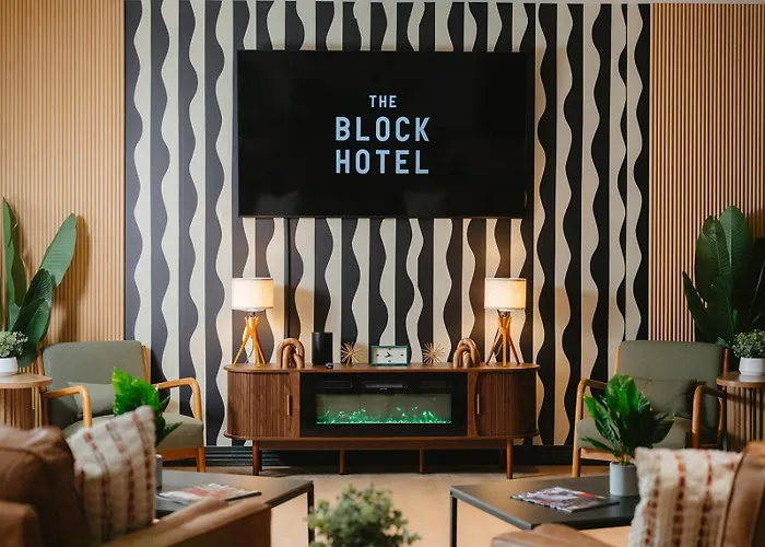 Bentonville Hotels