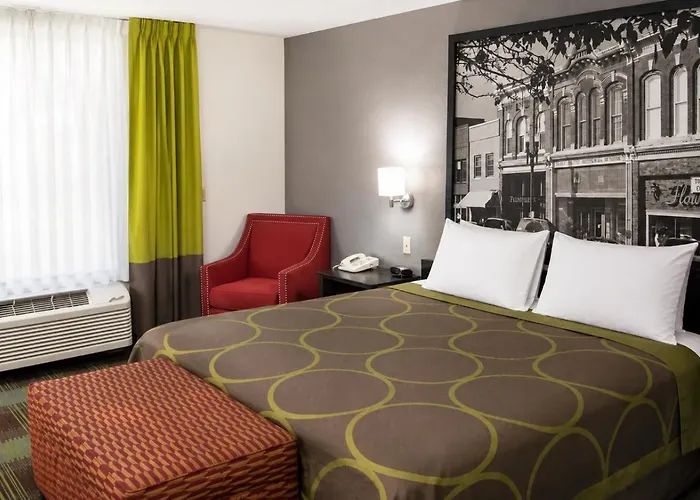 Super 8 By Wyndham Arkansas City Ks