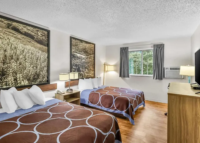 Super 8 By Wyndham East Stroudsburg - Poconos