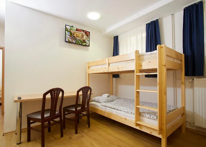 Hostel Delalut