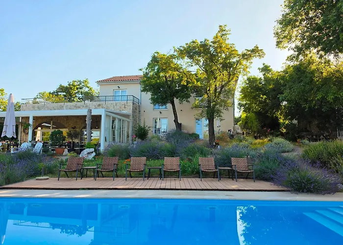 Hotels in Malinska