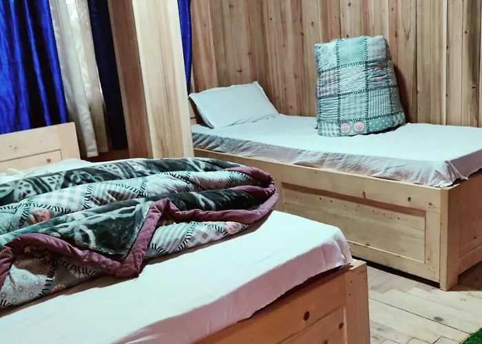 Hotel O Esti Kutum Home Stay