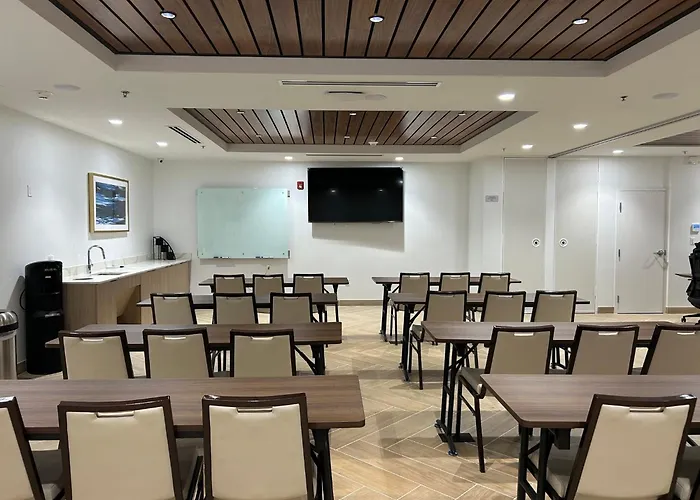 Staybridge Suites Manteca By Ihg