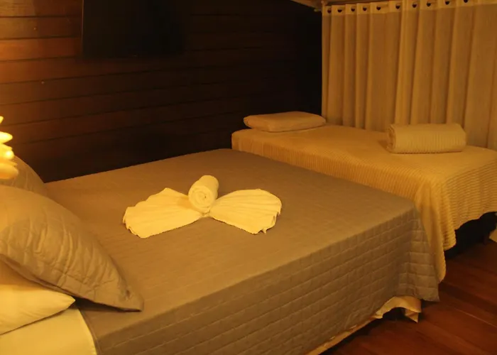 Quartos Simples e Suítes na Ilha do Mel Nova Brasília