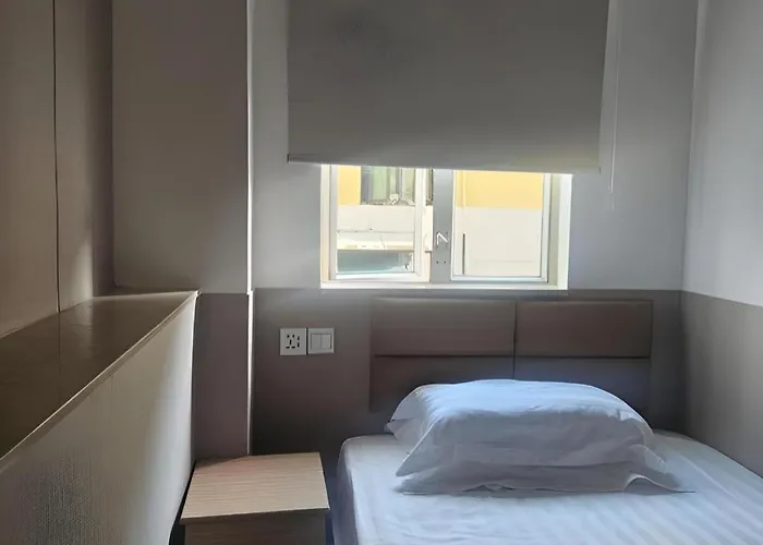 Man Va Hotel