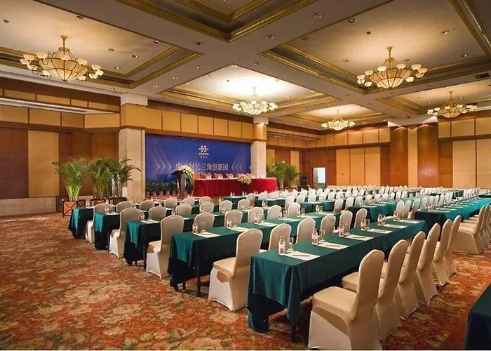 Jiaxing Sunshine Hotel