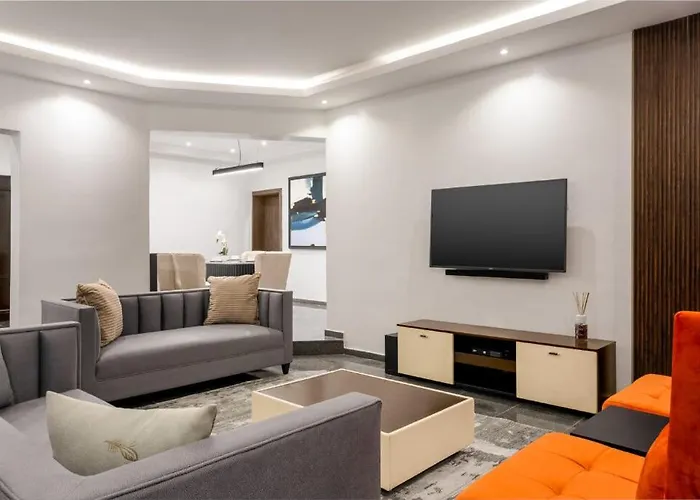 Noel Chuwang Airport Hotel Ikeja