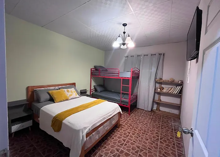 Isabella Hostel And Pool
