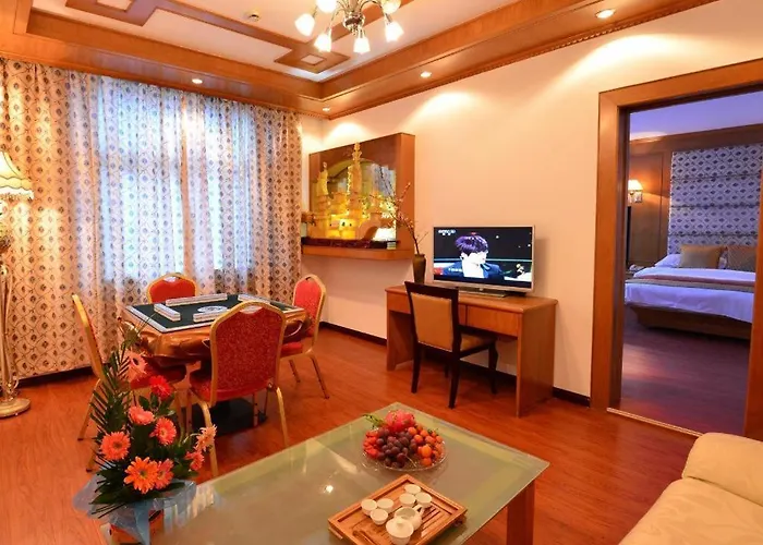 Baodao Exhibition Center Hotel