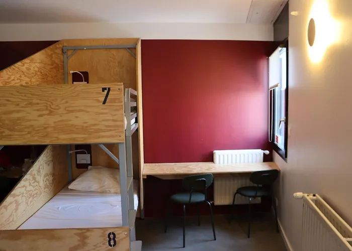Auberge de Jeunesse Barbey - Youth Hostel Bordeaux