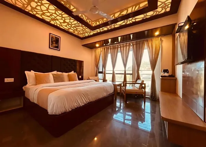 The Ganga Lodge, Manali - Affordable Luxury Stay Near Mall Road Manali