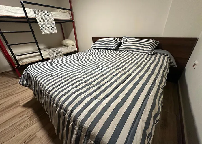 Hostel In Ferzol
