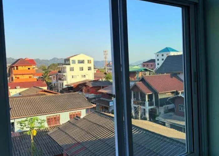 Real Vang Vieng Backpacker Hostel