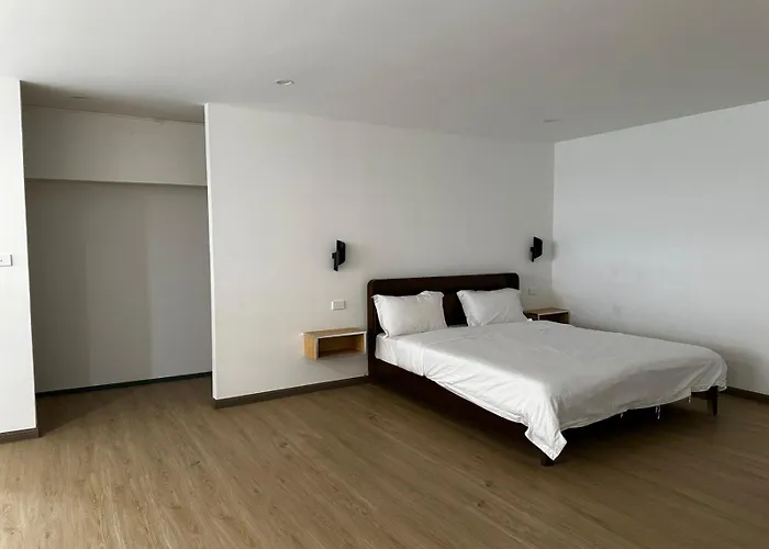 All Season Hotel