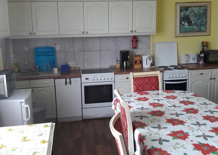 Hostel Zimmervermietung Minimum 7Tage Langzeitmiete Monat 590E