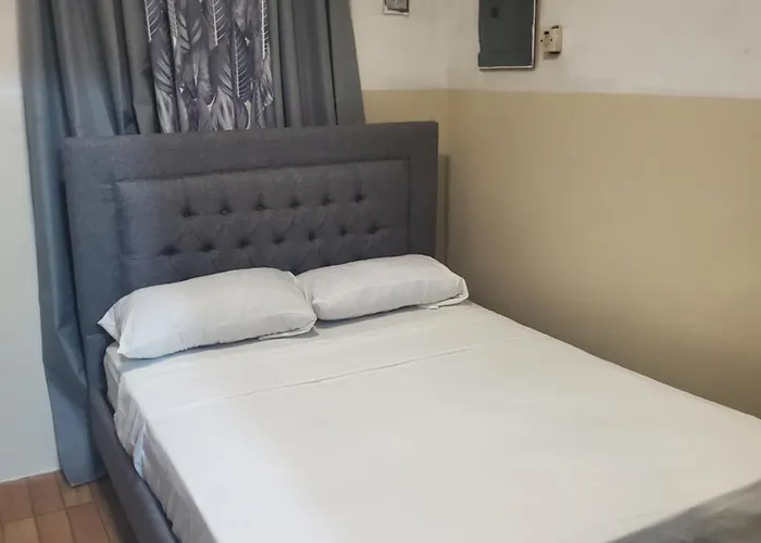Dm Hotel