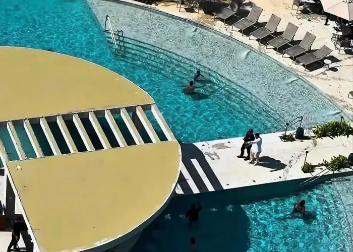 Salinas Beach Resort