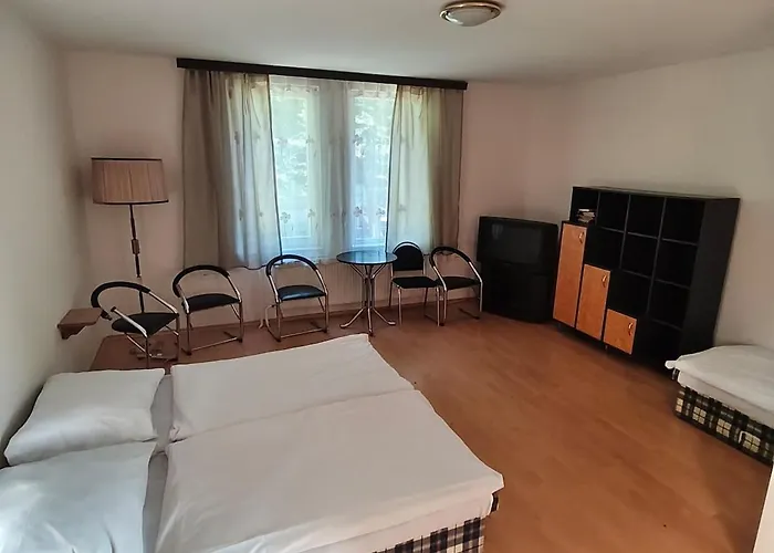 Private Chat In A Private Room With Privacy